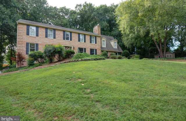 9701 GEORGETOWN PIKE photos photos