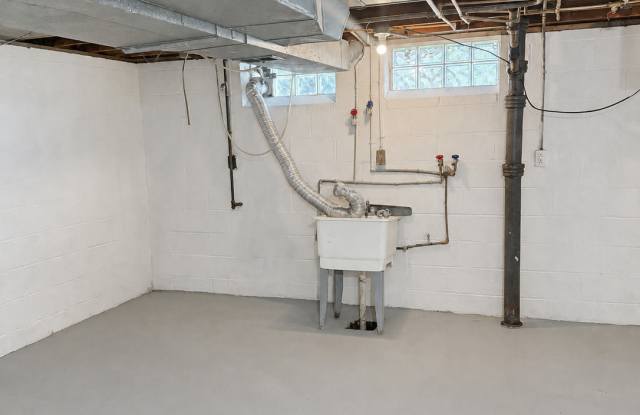 16705 Hillsboro Road Gallery 2