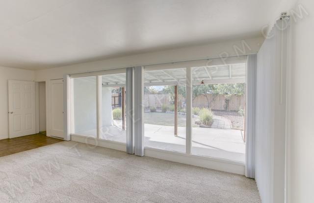 *1 MONTH FREE!* 3 Br House with Garage, W/D Hook-Ups, Back Yard! - 5148 Rincon Street, San Diego, CA 92115 *1 MONTH FREE!* 3 Br House with Garage, W/D Hook-Ups, Back Yard! - 5148 Rincon Street, San Diego, CA 92115