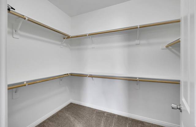 4 bedroom! Gallery 4