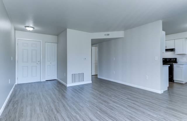 Meadowood Apartments Gallery 3