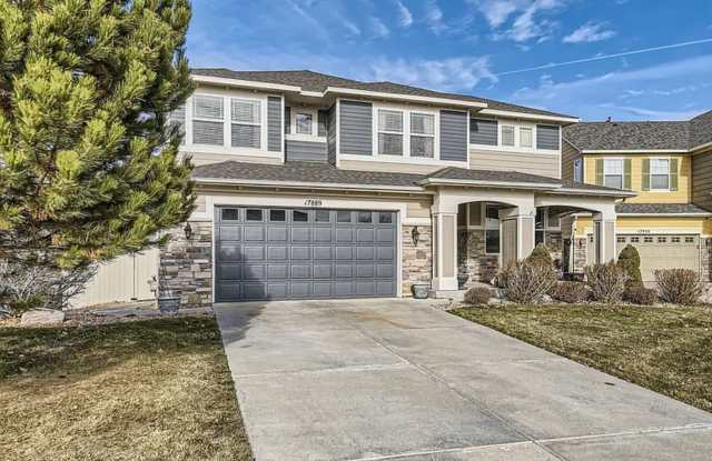 Luxury Living in Horseshoe Ridge | 5 Bed | 4 Bath | Finished Basement | Greenbelt Setting photos photos