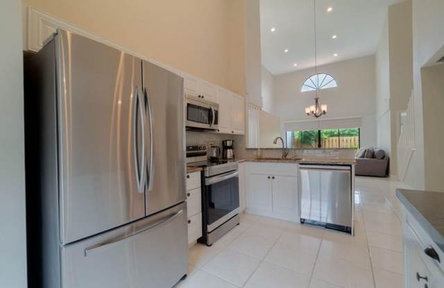 13547 Fountain View Boulevard, Wellington, FL 33414 - 7744 Gallery 3