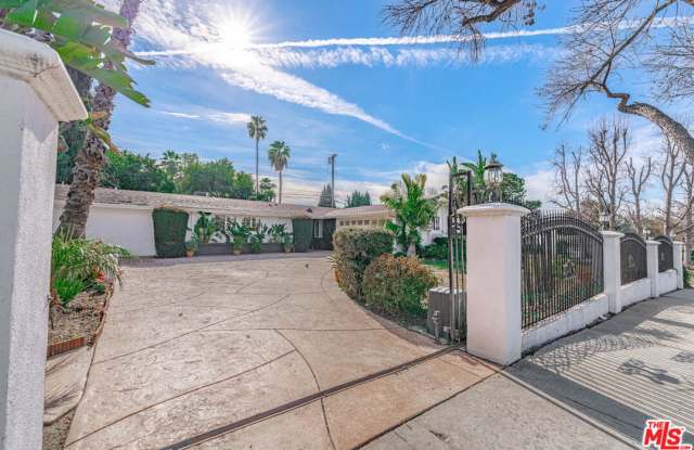 20746 Clarendon Street photos photos 20746 Clarendon Street photos photos