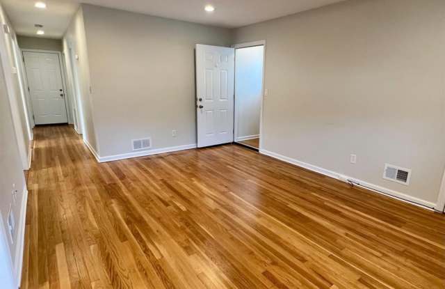 54 Van Buren Avenue Gallery 4