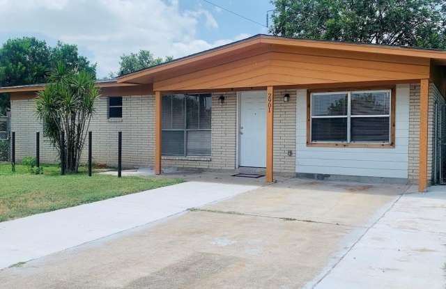2901 Tamarack Avenue photos photos