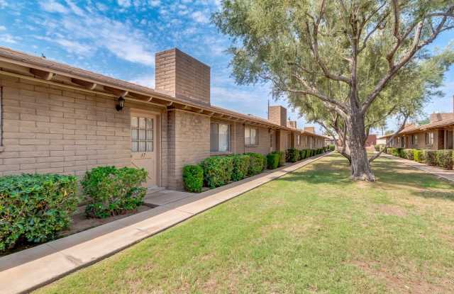 STUNNING 2 BEDROOM REMODELED TEMPE TOWNHOME! ALL UTILITIES PAID EXCEPT ELECTRIC! photos photos