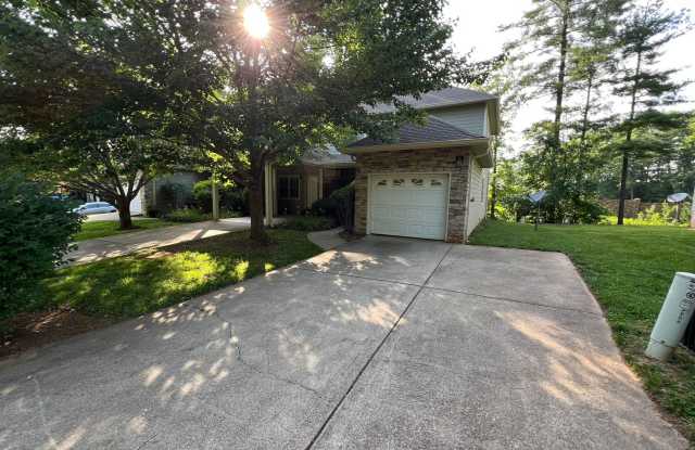 Arden 3 bed Townhome: Commuter's Wishlist Gallery 4
