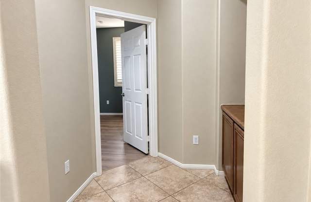 10433 Valaris Court Gallery 4