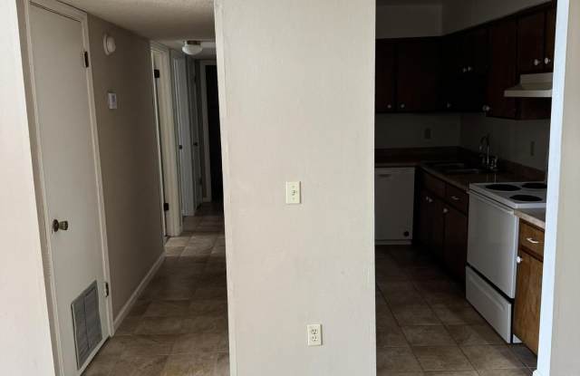 4751 SAN JOSE MANOR Drive W Gallery 4