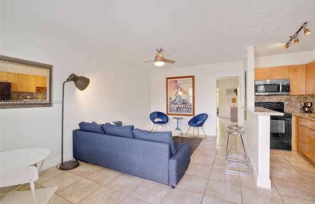 1777 Venice Ln photos photos