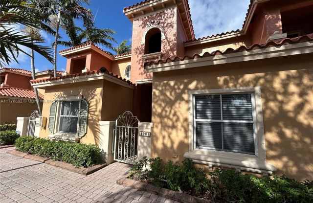 4961 Leeward Ln photos photos