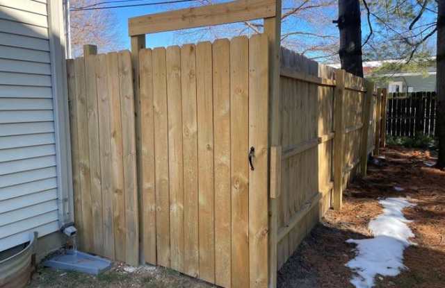 421 S Village Ct photos photos