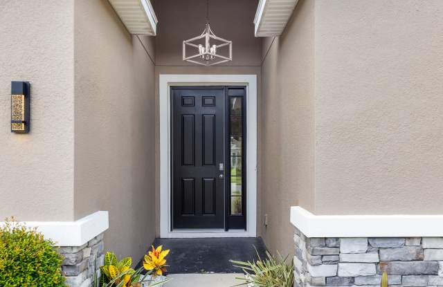 33034 Sand Creek Drive Gallery 4
