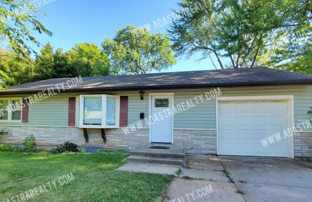 Awesome Location in Waldo-Available NOW!! photos photos