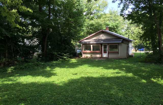 2 Bed House Available for 27! Gallery 1