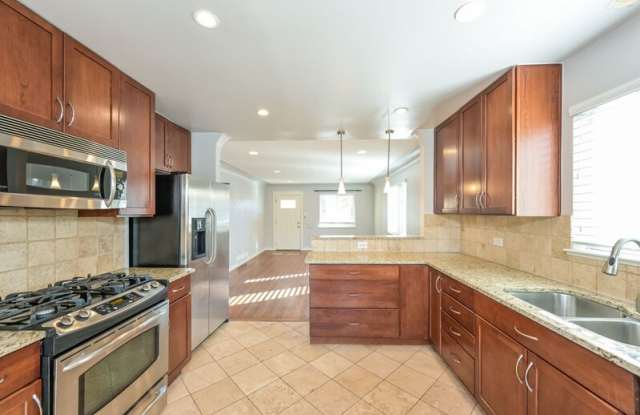 1661 S Pearl St - 1661 South Pearl Street, Denver, CO 80210