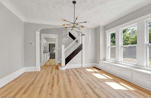 9807 Parkgate Avenue Gallery 4