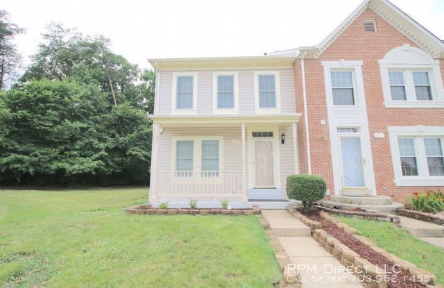 13200 Tory Loop - 13200 Tory Loop, Lake Ridge, VA 22192