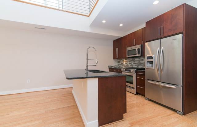 1400 K St SE Apt 1 Gallery 3