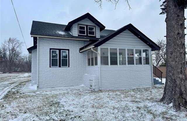 134 W Auburn Road photos photos