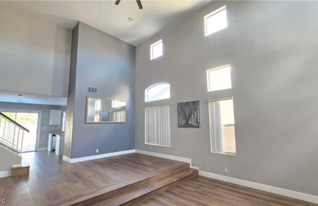 9860 Ridge Hill Avenue Gallery 4