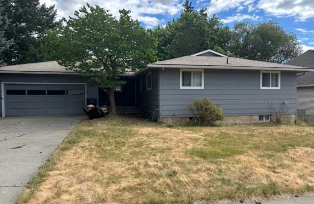 Large 5 Bedroom Home in Cheney photos photos