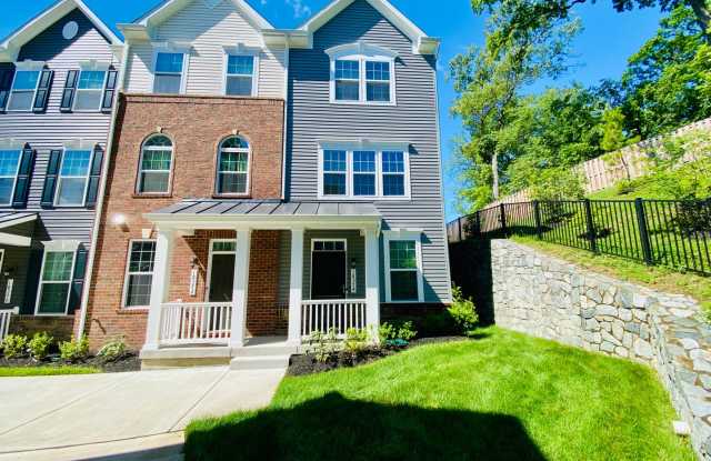 MINUTES TO QUANTICO - BRAND NEW TOWNHOUSE! photos photos