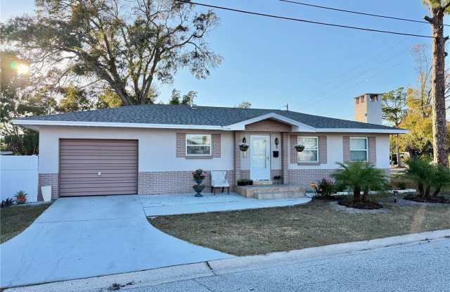 250 SW JEFFERSON CIRCLE N photos photos