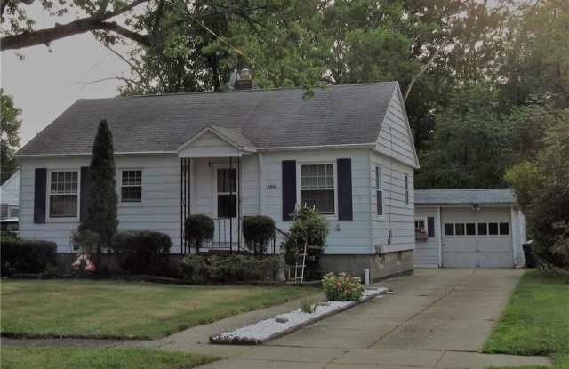 4284 Buckeye Avenue - 4284 Buckeye Avenue, Willoughby, OH 44094