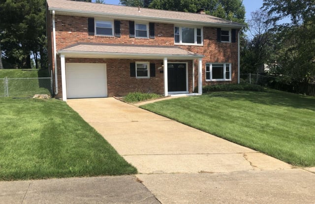 8102 Ainsworth Ave - 8102 Ainsworth Avenue, West Springfield, VA 22152