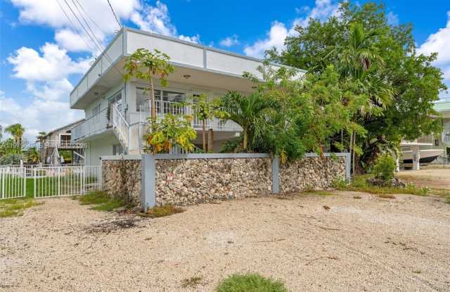 174 Corrine Pl photos photos