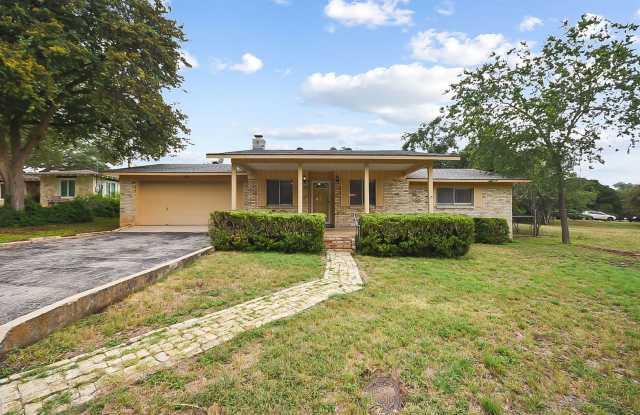 Charming 2-Bed Retreat Near Landa Park & the Comal River photos photos Charming 2-Bed Retreat Near Landa Park & the Comal River photos photos