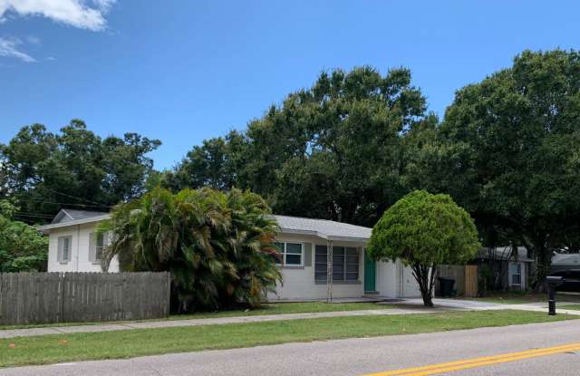 Updated 3 Bedroom 2 Bath in Central Gulfport photos photos