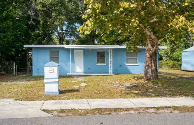 Charming 3-Bedroom, 2-Bath Home in North Tampa! Gallery 1