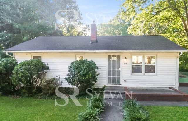 823 Williams Street - 823 Williams Street, Gastonia, NC 28052