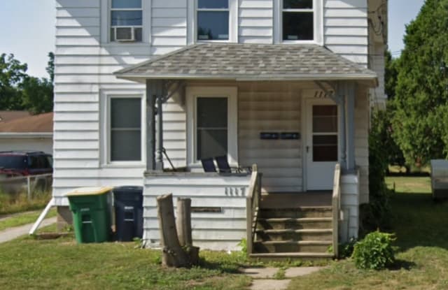 1117 Dousman Street - Upper photos photos