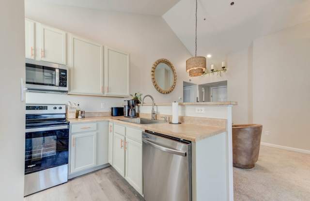 Tastefully updated 2-bedroom, 2-bath condo photos photos