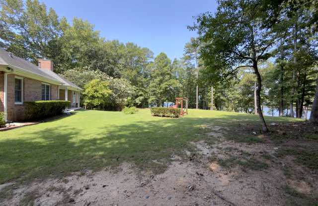 12609 Old Well Court Gallery 4