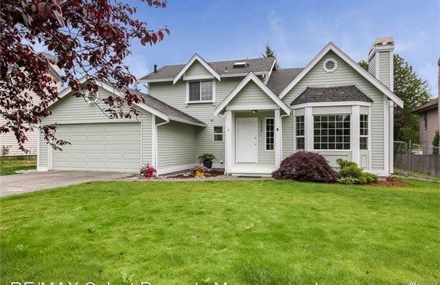 10909 SE 222nd st - 10909 Southeast 222nd Street, Kent, WA 98031
