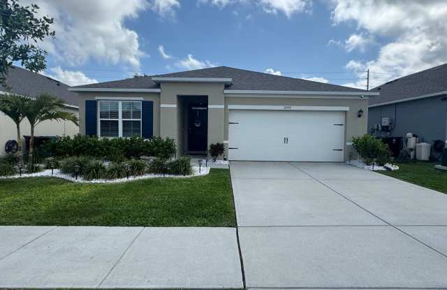 Stunning Home for Rent in Hammock Reserve with a Fully Fenced Yard and Manicured Lawn! photos photos