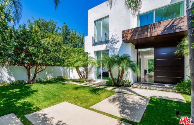 4850 ANDASOL Avenue Gallery 2