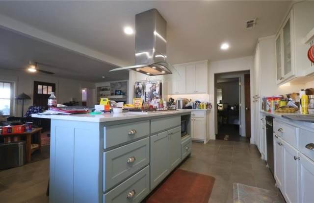 2108 Stone  ST photos photos