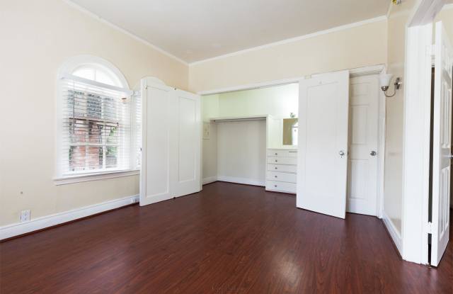 21 Westminster Avenue - 101 Gallery 3