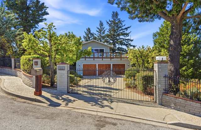 Gated Saratoga Hills Retreat | 5BD | Pool | Panoramic Bay Views Gallery 1