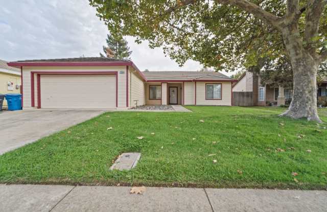 Fully Remodeled South Yuba City Home with Landscaped Backyard Gallery 1