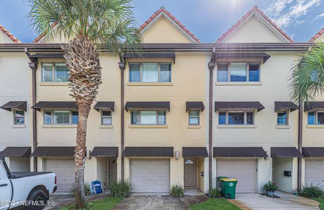 445 8TH Avenue N - 445 8th Avenue North, Jacksonville Beach, FL 32250