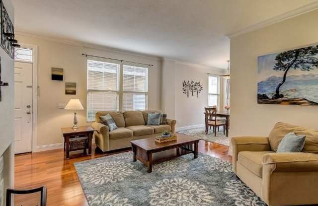 33 Woodcrest Ln Gallery 4
