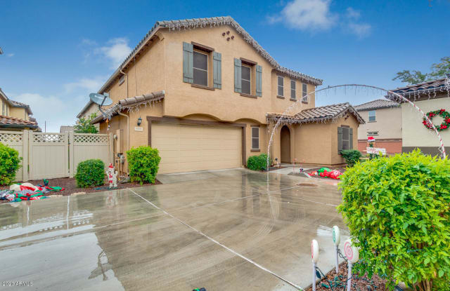 909 S Swallow Lane - 909 South Swallow Lane, Gilbert, AZ 85296