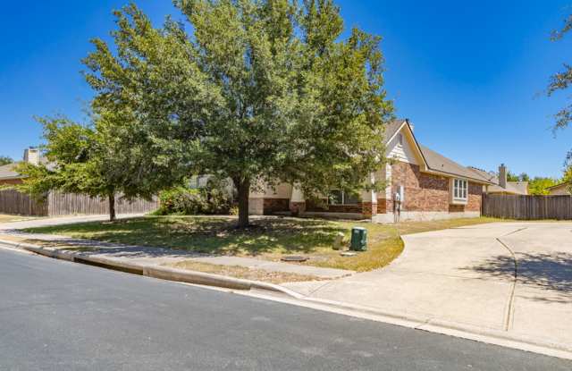 18745 Candace Loop Gallery 3